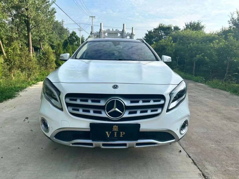 常州18年奔驰GLA5