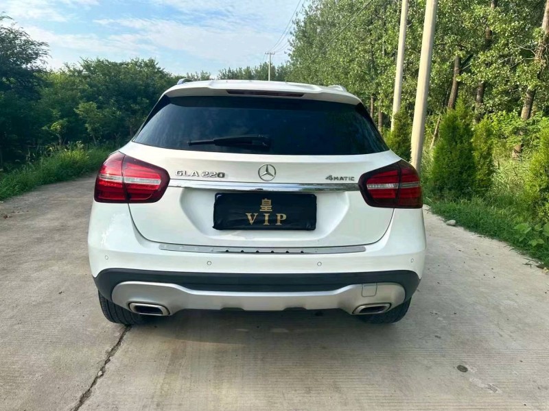 常州18年奔驰GLA7