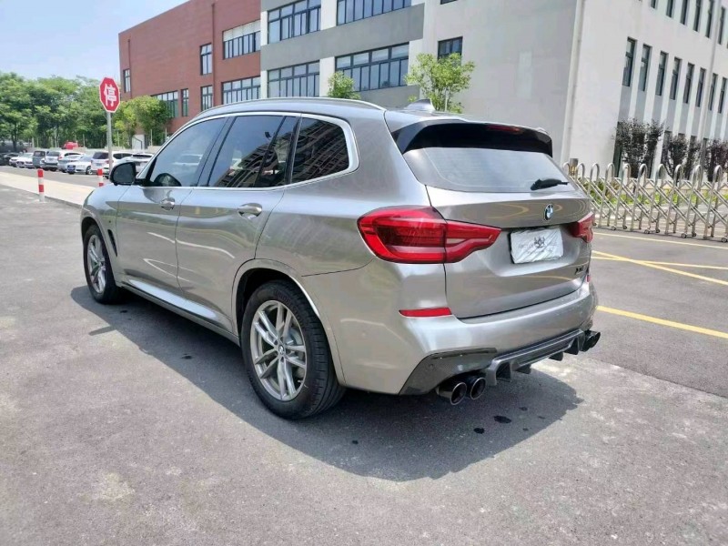常州20年宝马X37