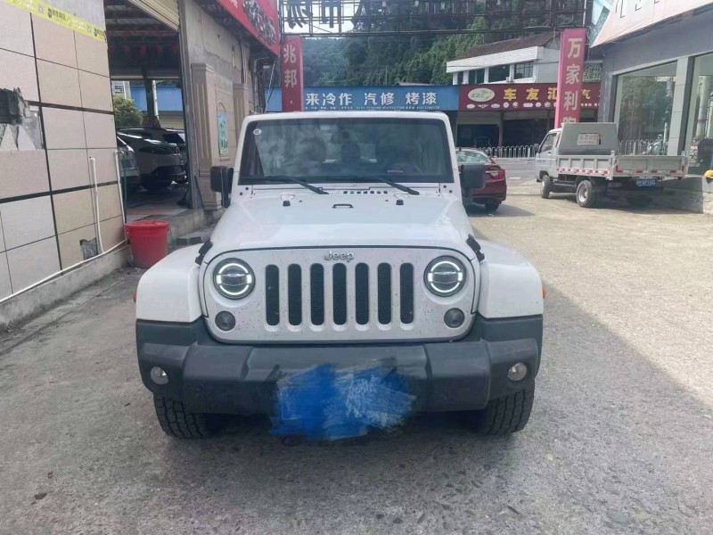 衡阳16年Jeep牧马人1