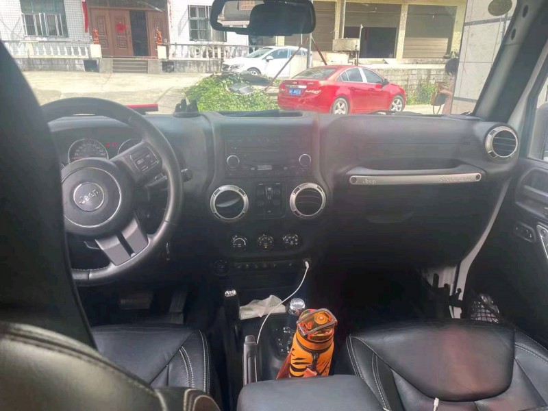 衡阳16年Jeep牧马人7