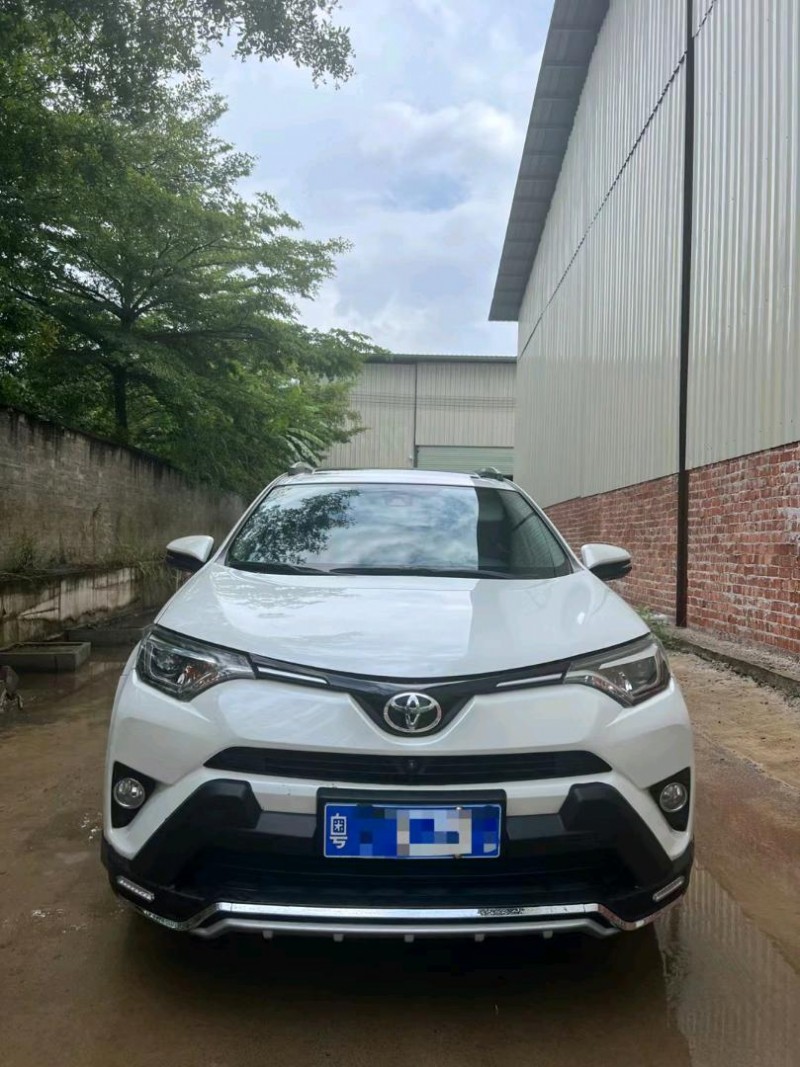 珠海18年丰田RAV4荣放1