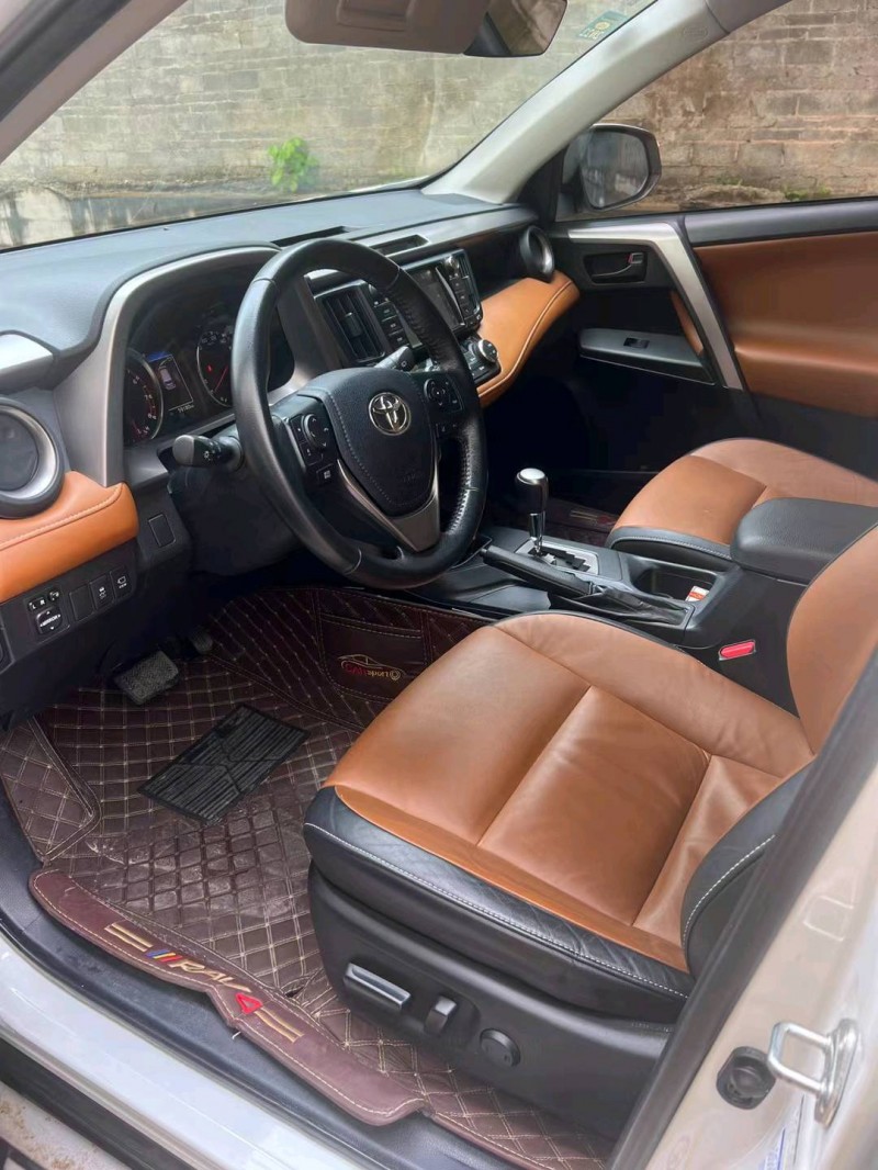 珠海18年丰田RAV4荣放5