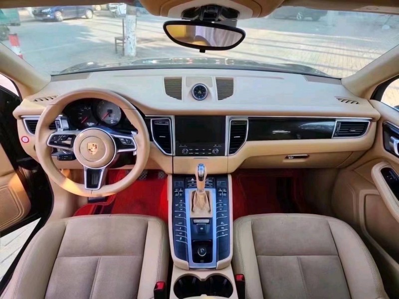 枣庄16年保时捷Macan7