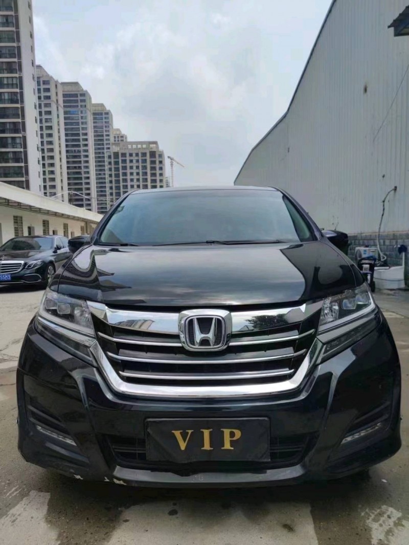 宜昌18年本田艾力绅1