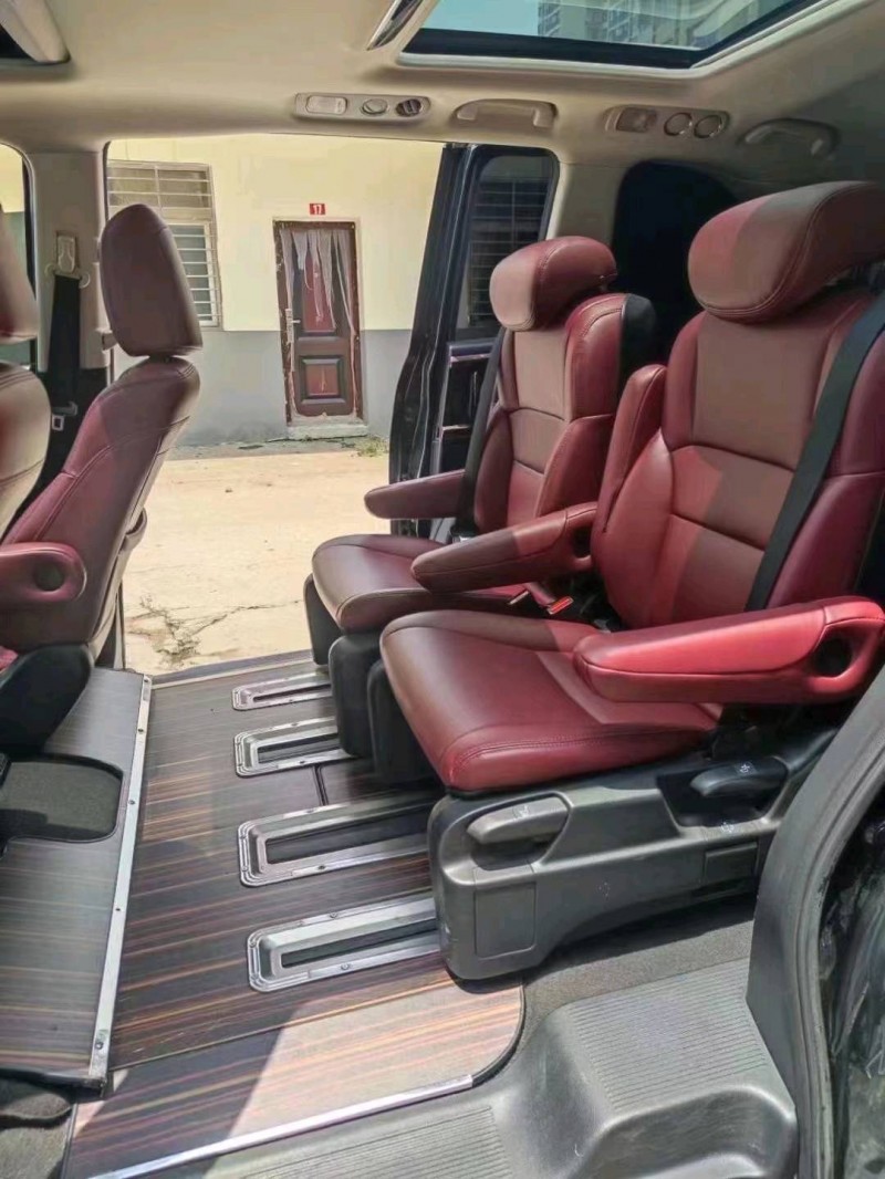 宜昌18年本田艾力绅3