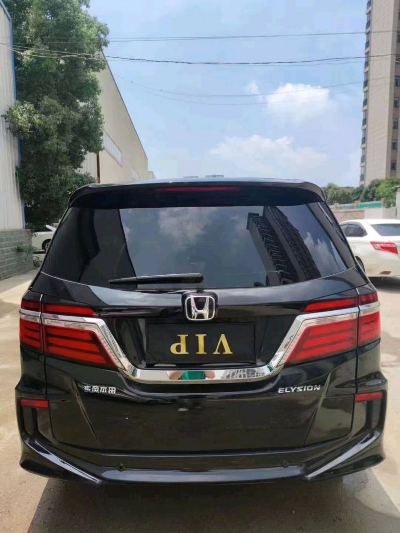 宜昌18年本田艾力绅4