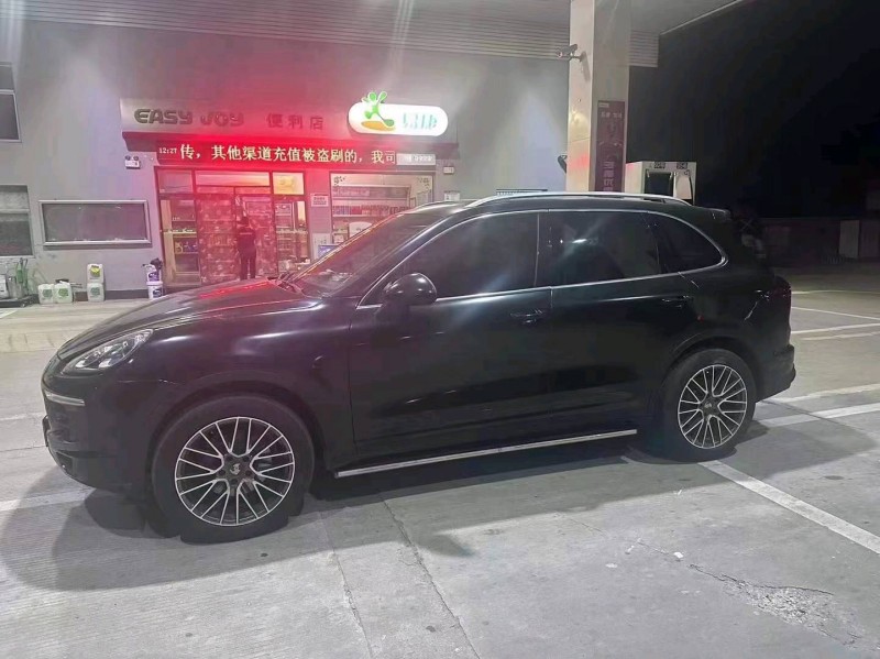 徐州13年保时捷卡宴9