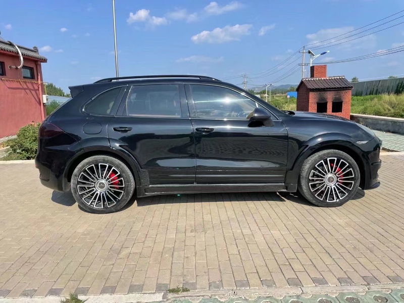 潍坊11年保时捷卡宴6