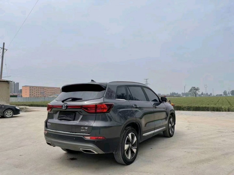 邯鄲19年長安汽車CS756