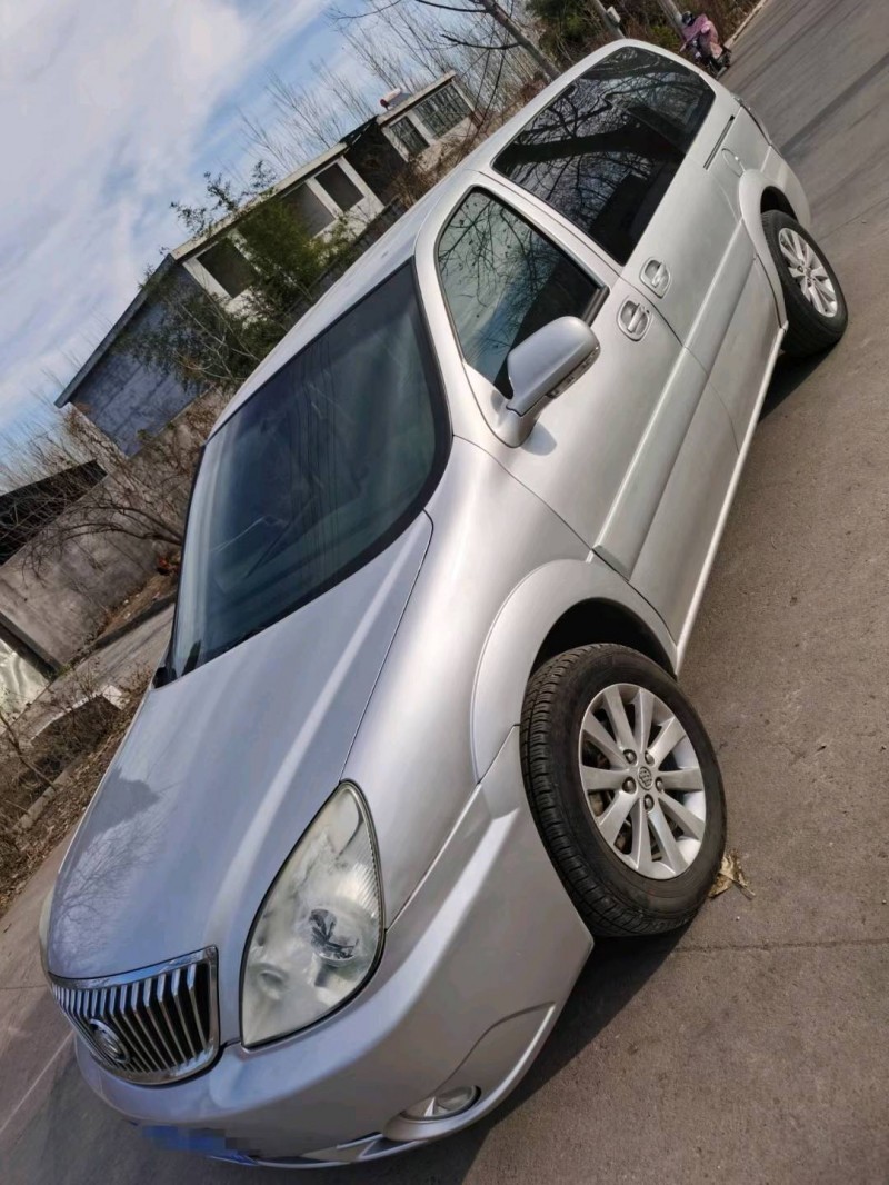 临沂12年别克GL82