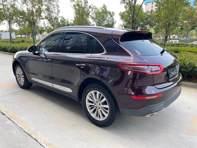 济宁18年众泰SR97