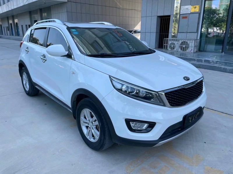 济宁17年起亚智跑3