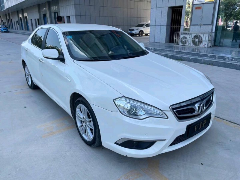 济宁16年北汽绅宝D703