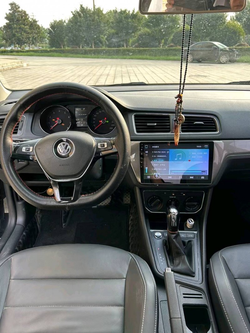 宜昌17年大众朗逸5