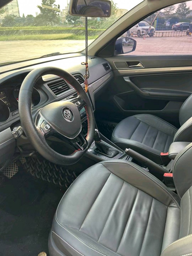 宜昌17年大众朗逸6