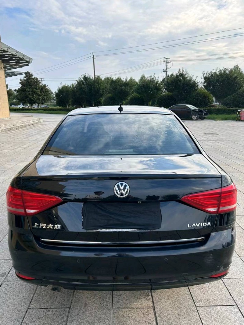 宜昌17年大众朗逸8