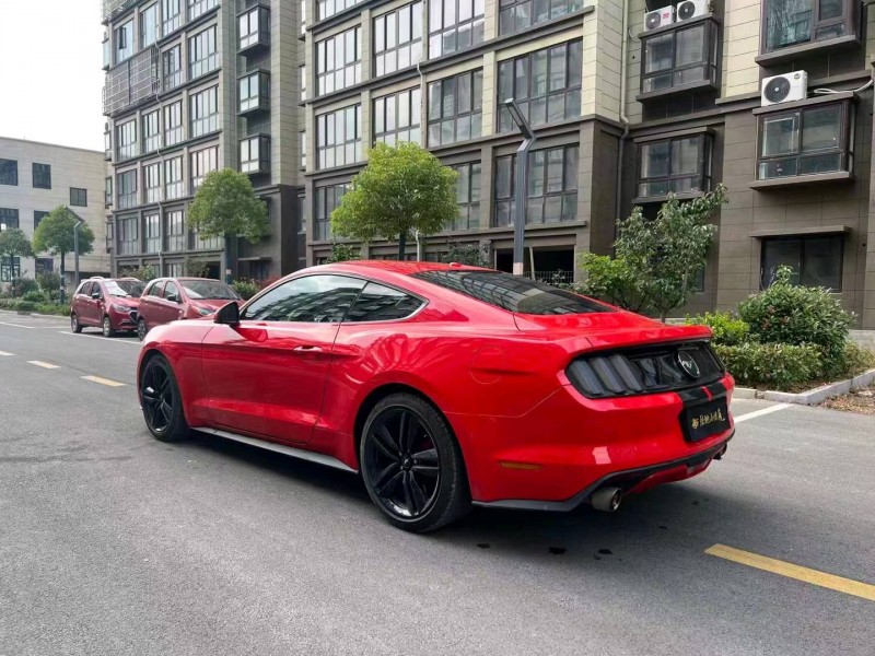 常州17年福特野马5