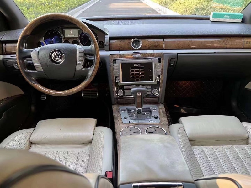 潍坊12年大众辉腾3