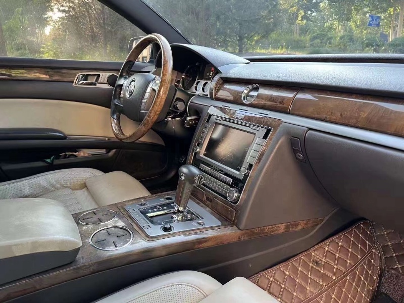 潍坊12年大众辉腾6