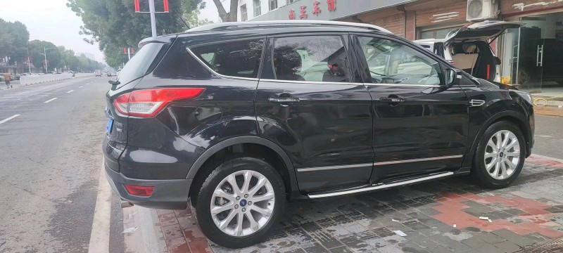 保定16年福特翼虎4