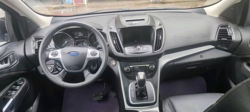 保定16年福特翼虎8