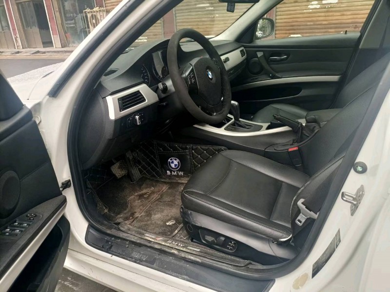 保定09年宝马3系5