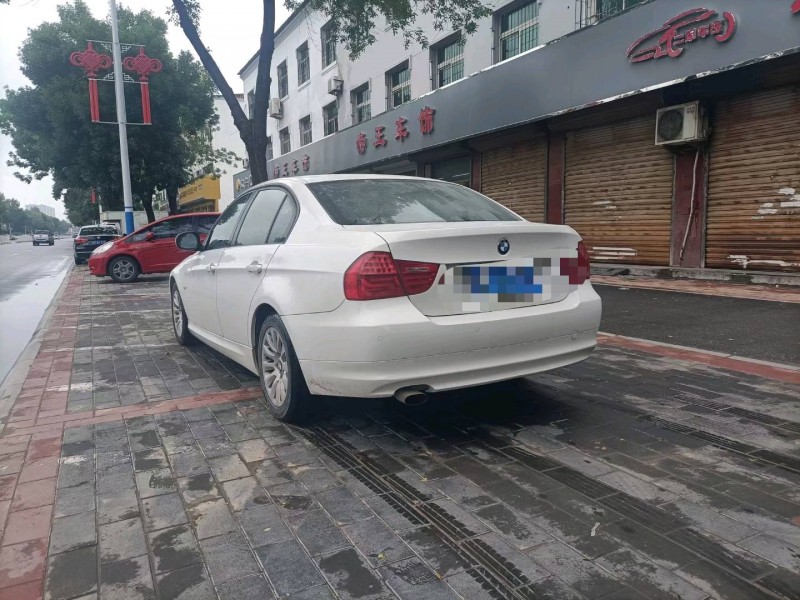 保定09年宝马3系8