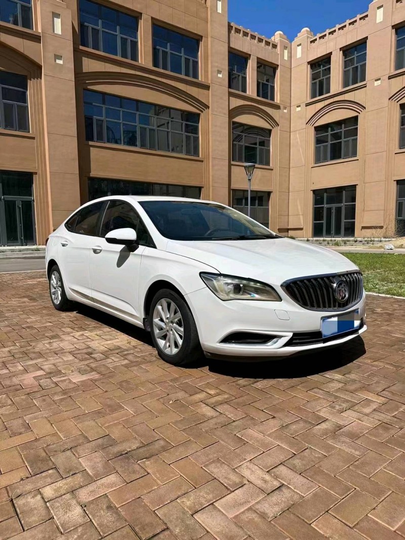 邢台17年别克威朗6