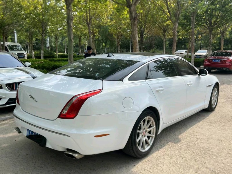 聊城13年捷豹XJL8