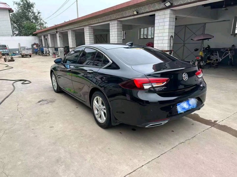 邯郸21年别克君威7