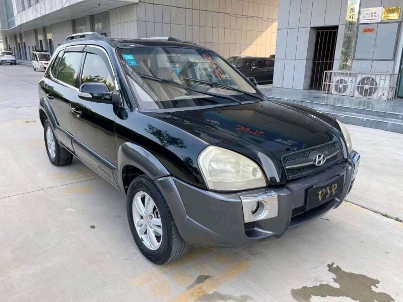 济宁11年现代途胜3