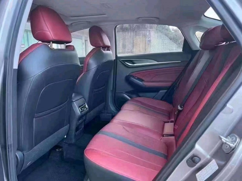 衡陽22年長安汽車逸動8