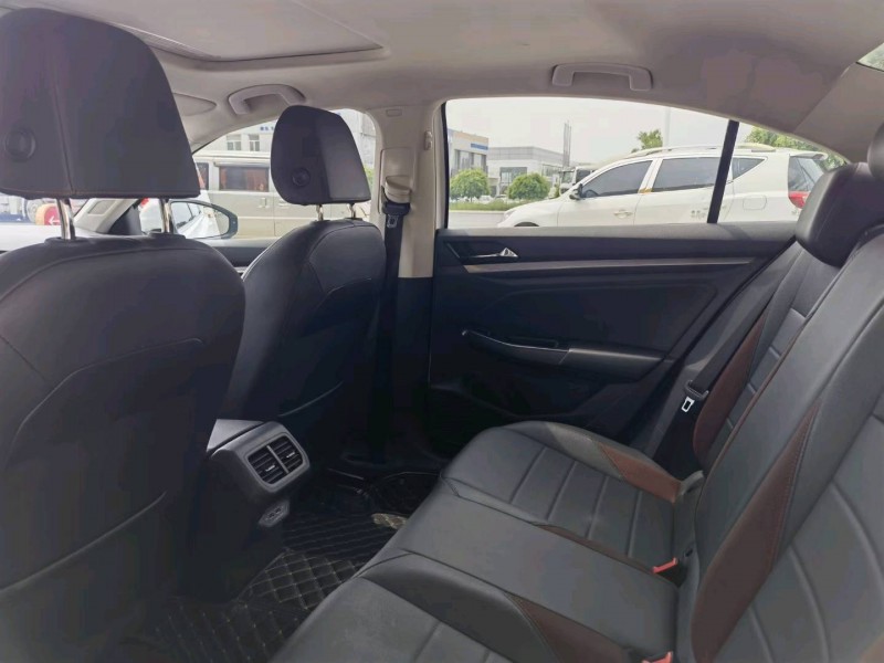 保定19年大众宝来6