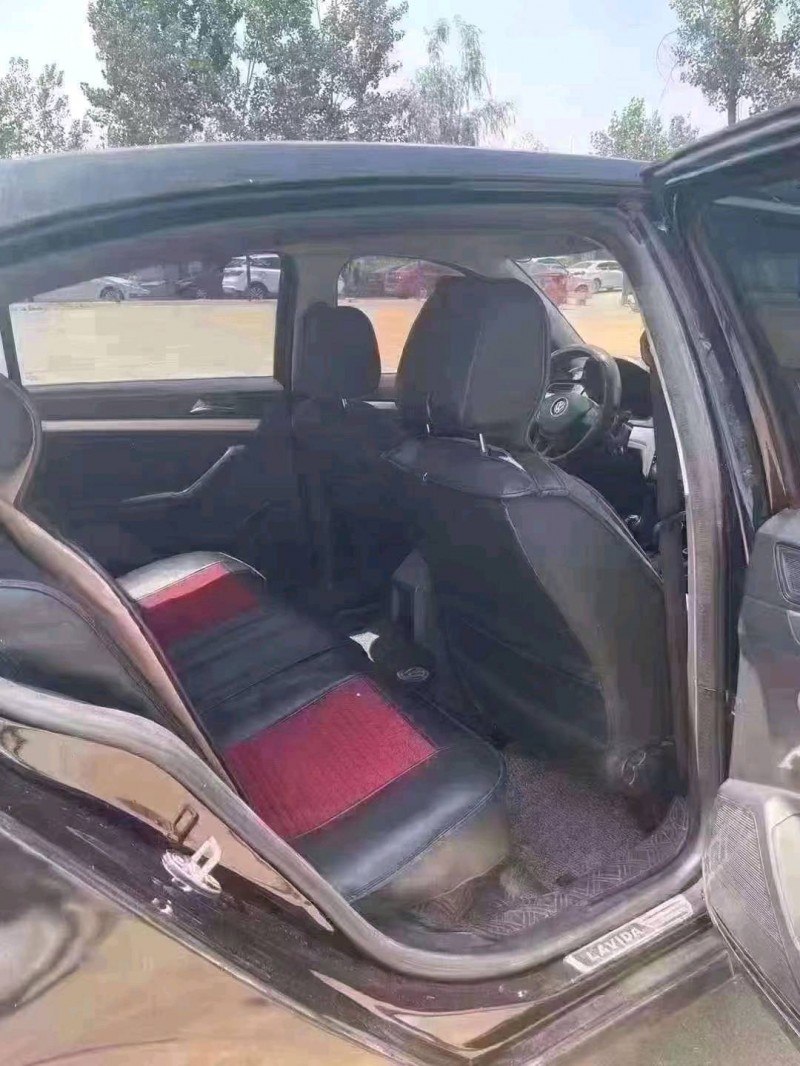 济南17年大众朗逸6