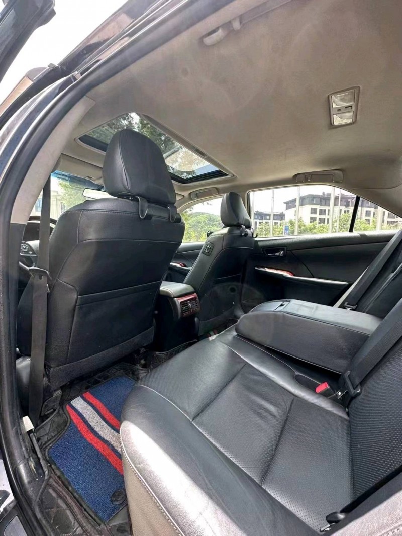 济南14年丰田凯美瑞4