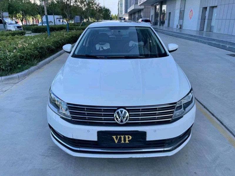 济宁17年大众朗逸1