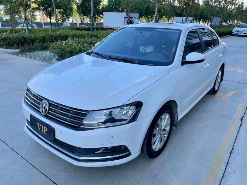 济宁17年大众朗逸3