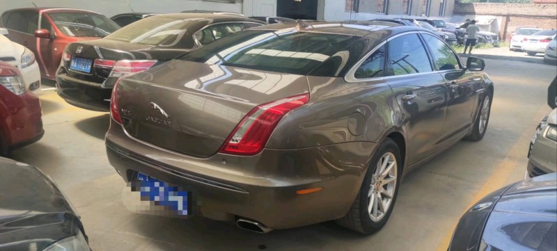 保定16年捷豹XJL7