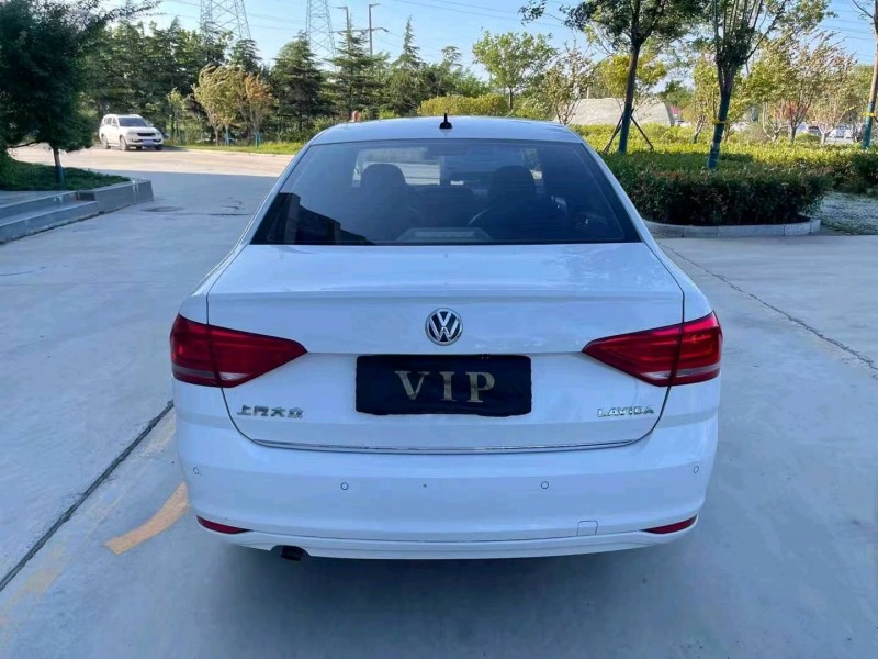 济宁17年大众朗逸9