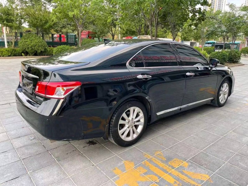 济宁10年雷克萨斯ES8