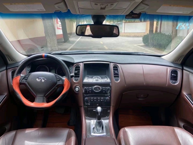 青岛14年英菲尼迪QX506