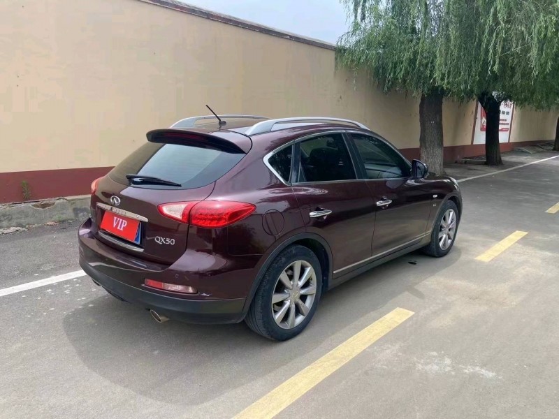 青岛14年英菲尼迪QX508