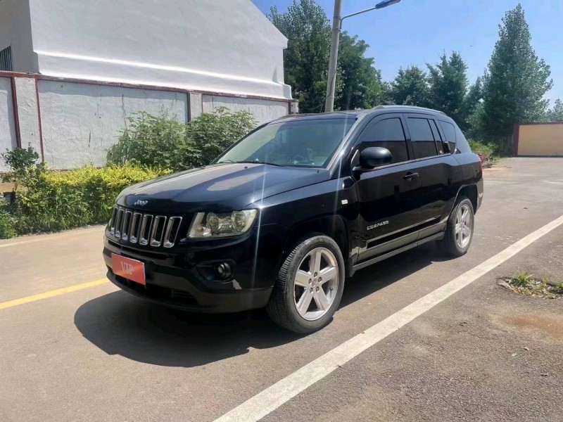 青岛12年Jeep指南者3