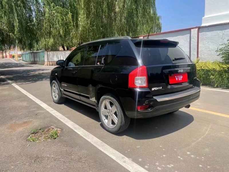 青岛12年Jeep指南者7