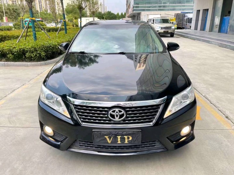 济宁12年丰田凯美瑞1