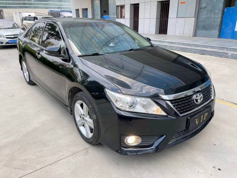 济宁12年丰田凯美瑞3