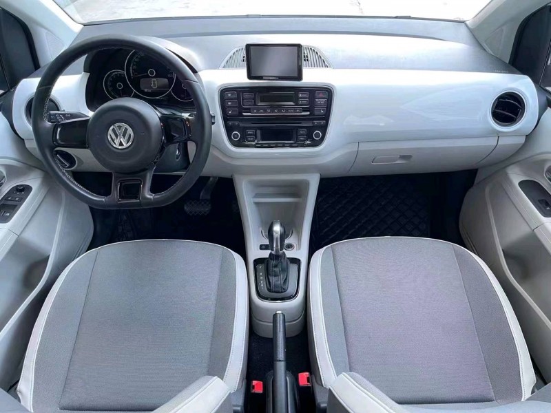 济宁17年大众UP5