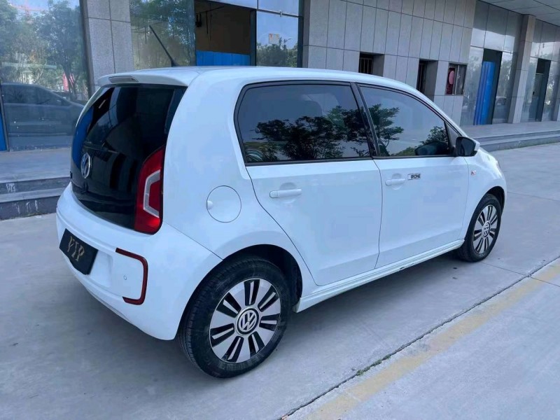 济宁17年大众UP8