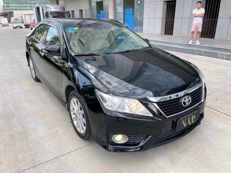 济宁13年丰田凯美瑞3